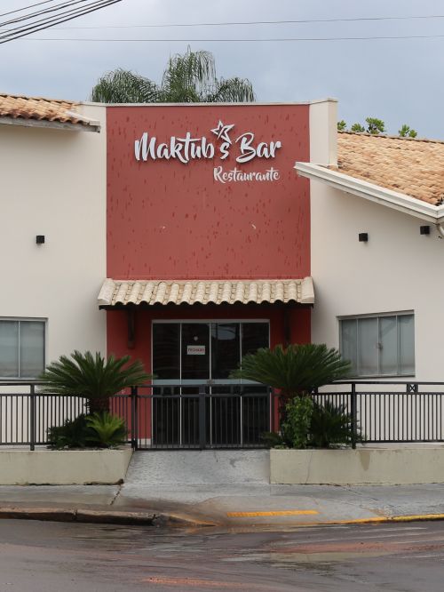 Makitub's Bar